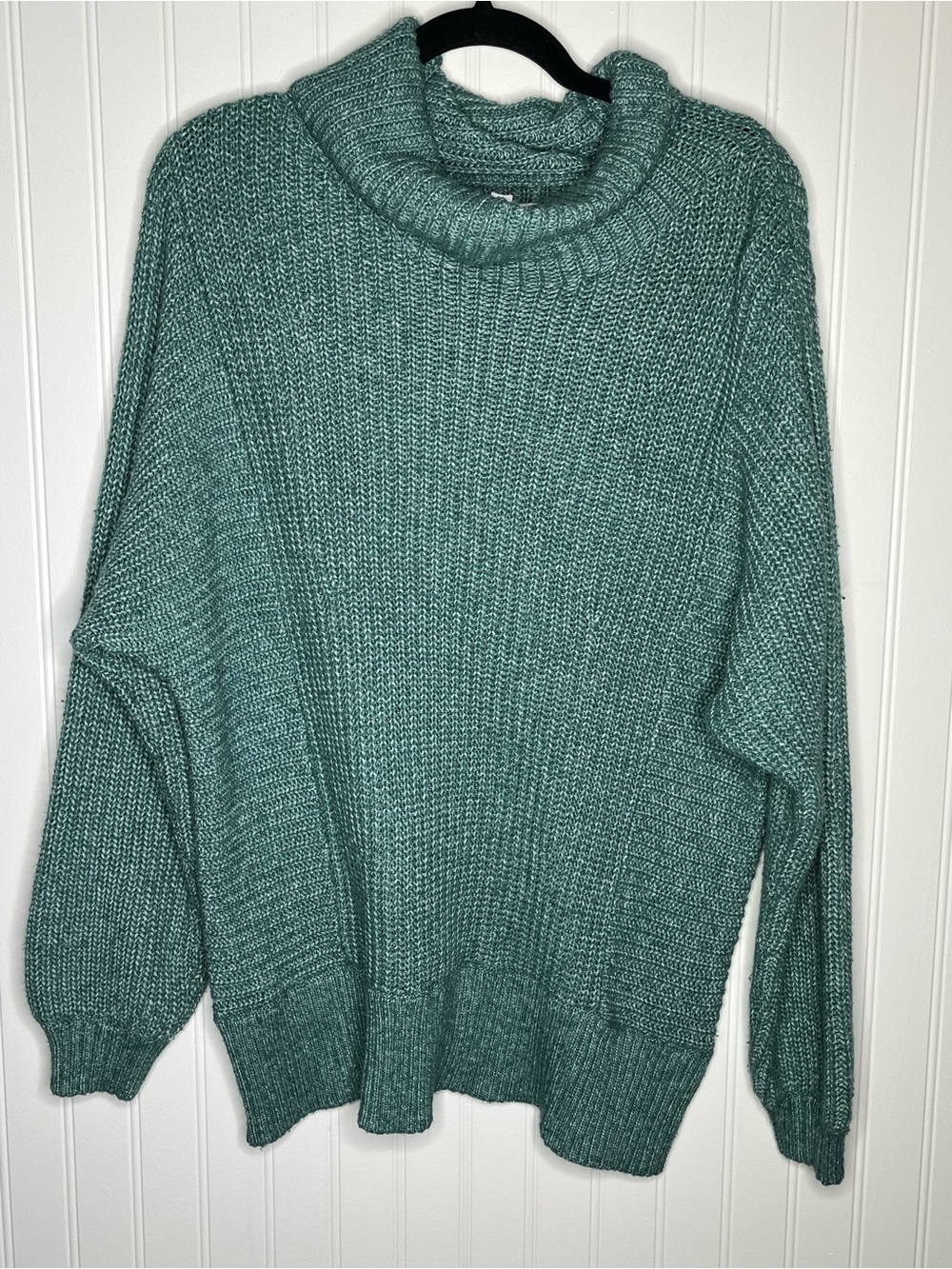 American Eagle Outfitters Cowl Neck Knit Sweater Oversized Slouchy Turtleneck M